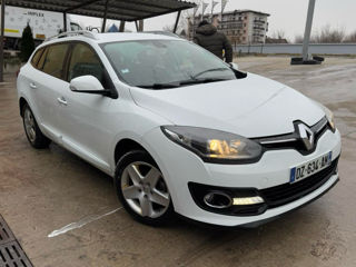 Renault Megane foto 2