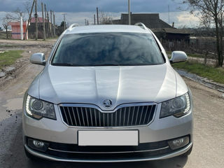 Skoda Superb foto 3