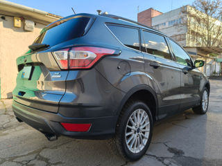 Ford Escape foto 4