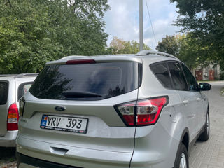 Ford Kuga foto 4