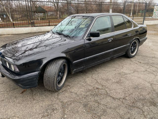 BMW 5 Series foto 3