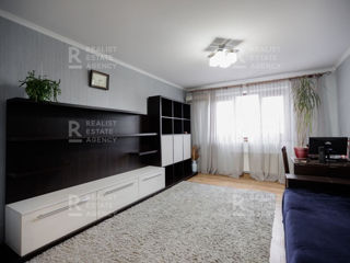 Apartament cu 3 camere, 82 m², Râșcani, Chișinău foto 2