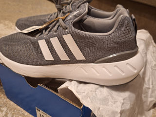 Adidas Swift Run 44=28cm