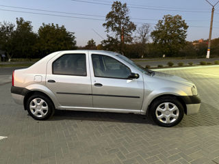 Dacia Logan foto 8