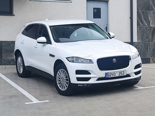 Jaguar F-PACE foto 1