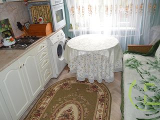 Vindem apartament cu 2 camere foto 4