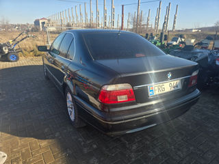 BMW 5 Series foto 2