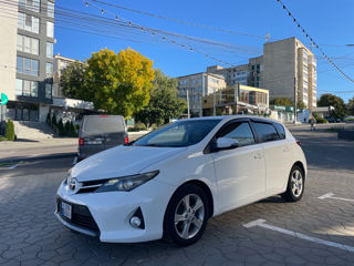 Toyota Auris foto 2