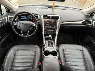 Ford Fusion foto 7