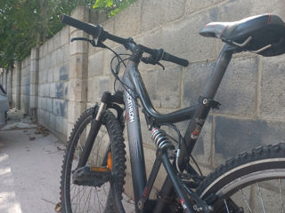 MTB full suspension foto 2