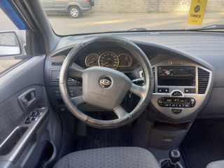 KIA Carens foto 7