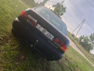 Toyota Carina foto 3