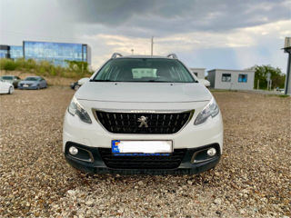 Peugeot 2008 foto 2