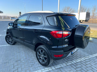 Ford EcoSport foto 2