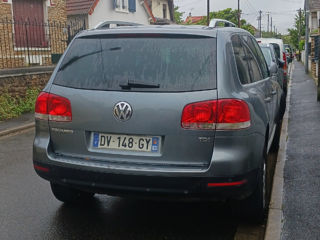 Volkswagen Touareg foto 1