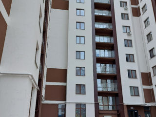 Apartament cu 2 camere, 61 m², Botanica, Chișinău foto 2