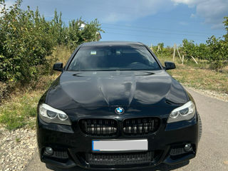 BMW 5 Series foto 2