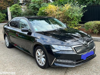 Skoda Superb foto 2