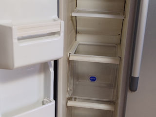 Холодильник Whirlpool с ледогенератором! foto 4