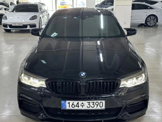 BMW 5 Series foto 2