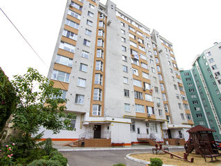 Proprietar! Apartament cu 1 cameră+living+garderobă-50m. foto 10