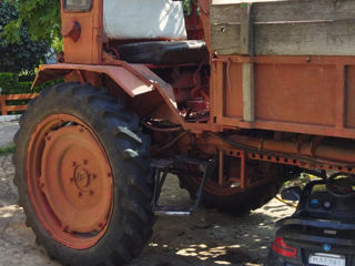 Tractor T 16 foto 2