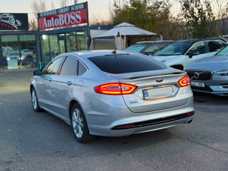 Ford Fusion foto 7