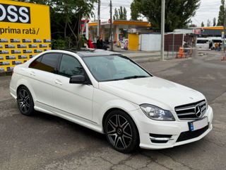 Mercedes C-Class foto 3