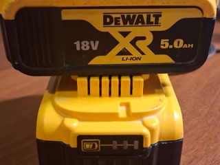 Батарея Dewalt 18v 5.0AH foto 3