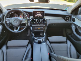 Mercedes C-Class foto 10