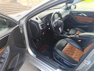 Infiniti Q30 фото 9