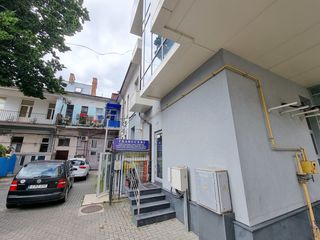 Chirie birou 100m2, central, 3-camere, euro reparatie, etajul 3, Mihai Eminescu colț M.Varlaam foto 5