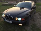 BMW 5 Series foto 2