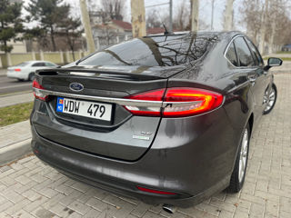 Ford Fusion foto 3