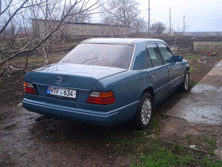 Mercedes Series (W124)