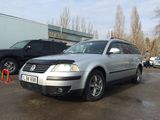 Volkswagen Passat foto 1