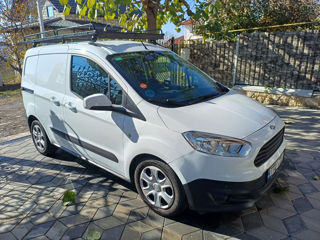 Ford Transit Courier foto 2