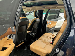 Volvo XC90 foto 8