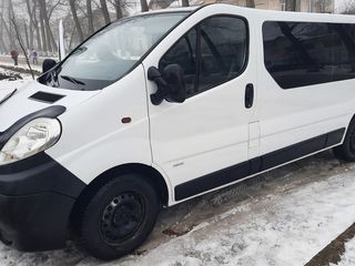 Opel Vivaro foto 2