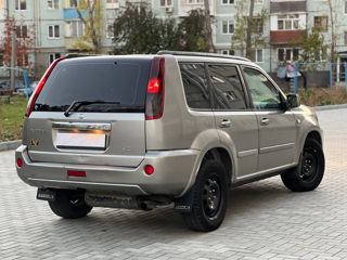 Nissan X-Trail foto 4