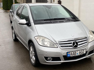 Mercedes A-Class foto 2