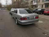 Mercedes E Class foto 1