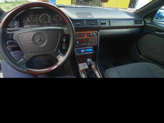 Mercedes E-Class foto 5