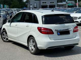 Mercedes B-Class foto 4