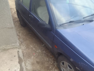 Renault Clio foto 5