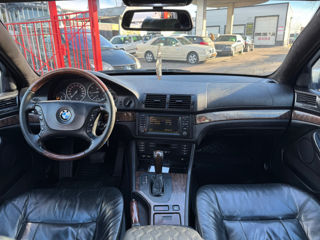 BMW 5 Series foto 10