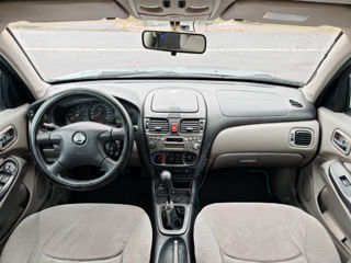 Nissan Almera foto 10