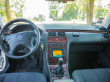 Mercedes E Class foto 8