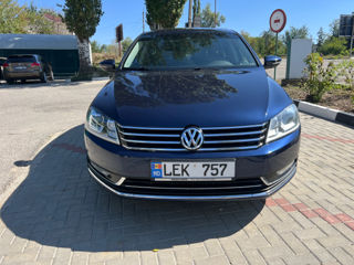 Volkswagen Passat foto 3