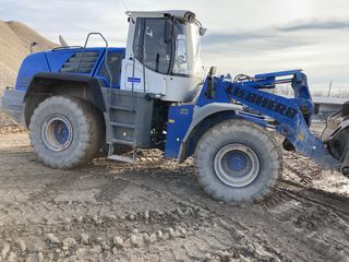 Liebherr L566 2plus2